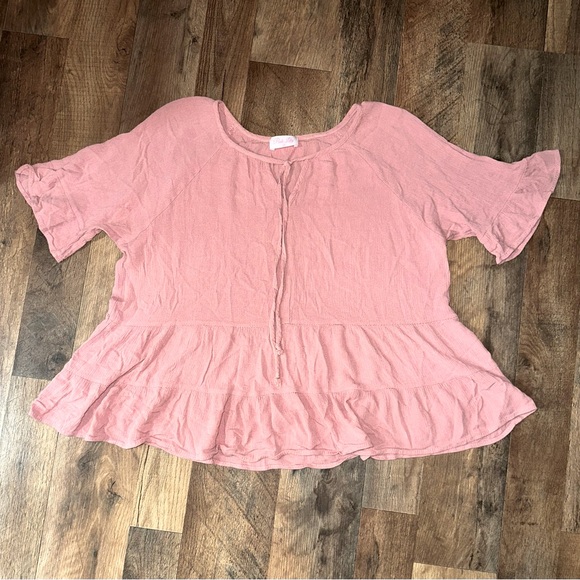 Pink Lily Tops - Pink Lily Short Sleeve Top